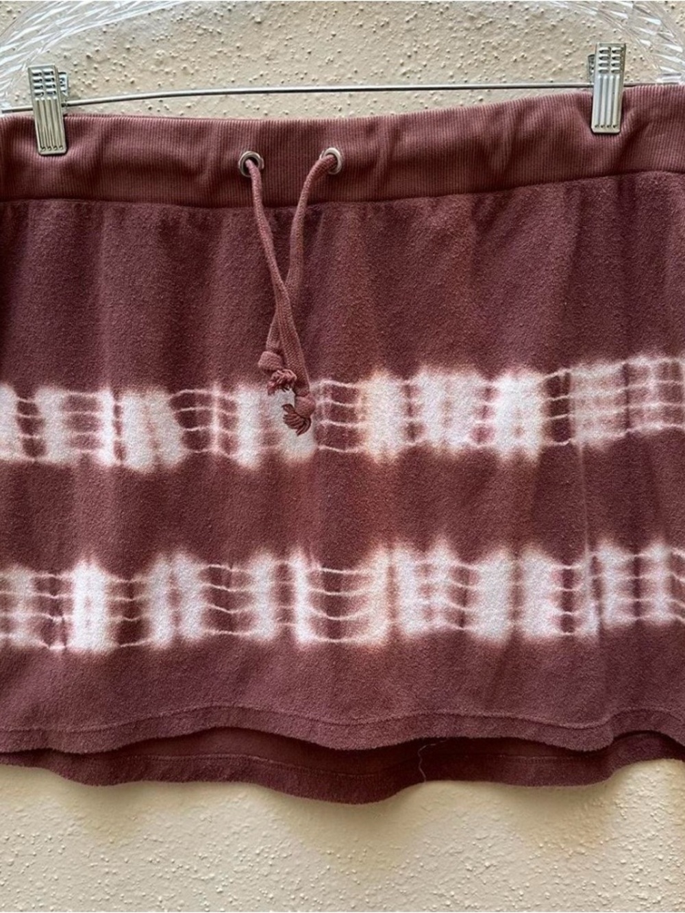 Dolls Kill Delia’s Y2K Burgundy Tie Dye Mini Skirt Stretch Waist Cotton Sz XL